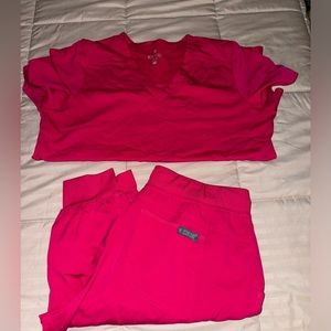 Me Couture Women Scrubs